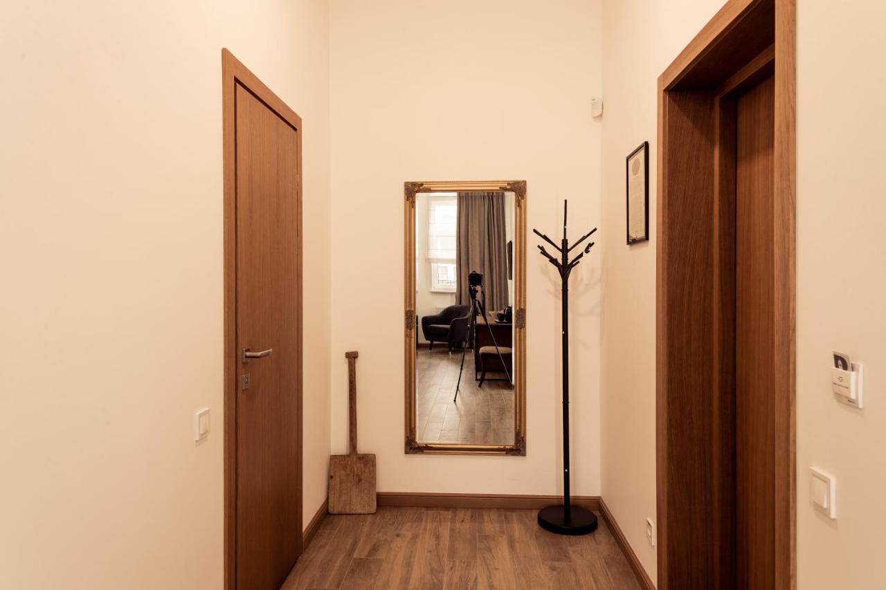Ratusha Craft Rooms Kamianets-Podilskyi Exterior foto